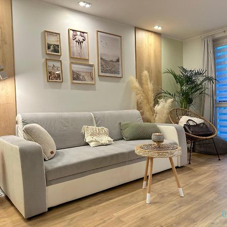 Boho Apartment - 10 Min To Old Town Gdansk,Pkp & Shopping Mall ภายนอก รูปภาพ