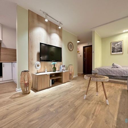 Boho Apartment - 10 Min To Old Town Gdansk,Pkp & Shopping Mall ภายนอก รูปภาพ